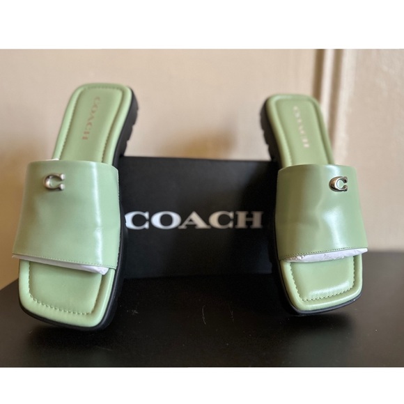 SHOES-SANDALS - Picture 4 of 7